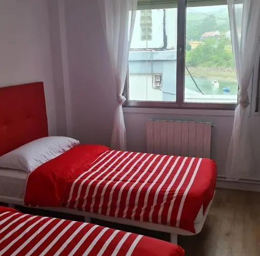 La Fortaleza San Vicente De La Barquera