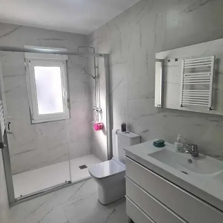 La Fortaleza San Vicente De La Barquera